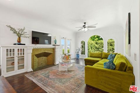 Photo of 1843 S Highland Avenue, Los Angeles, CA 90019 (MLS # 26852353)