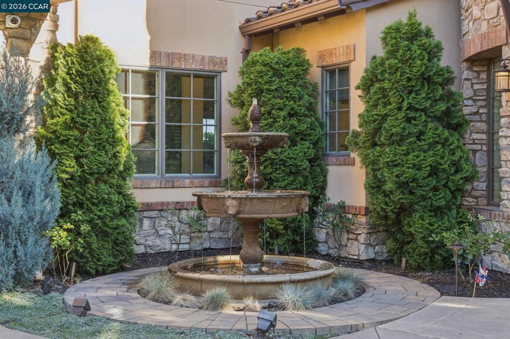 331 Corrie Place
