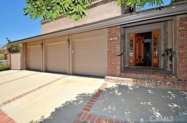 4235 Rousseau Lane