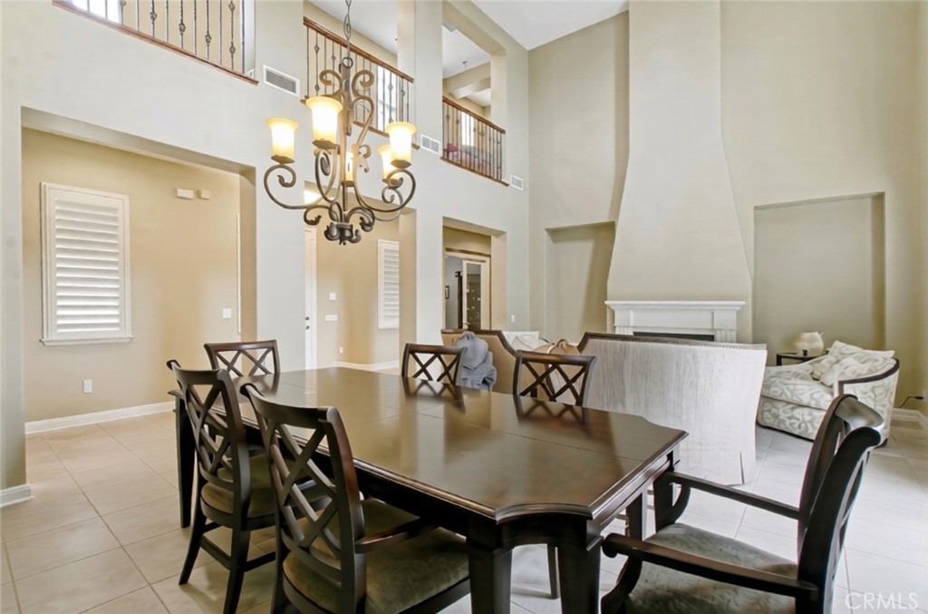 498 Green Orchard