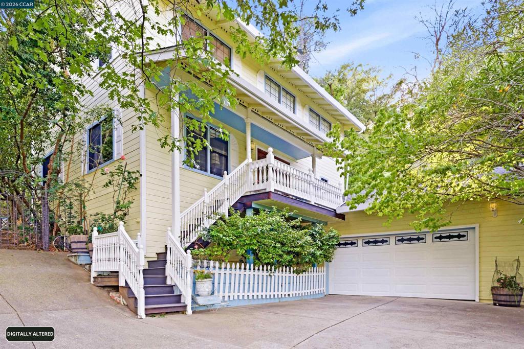 407 Country Club Ln