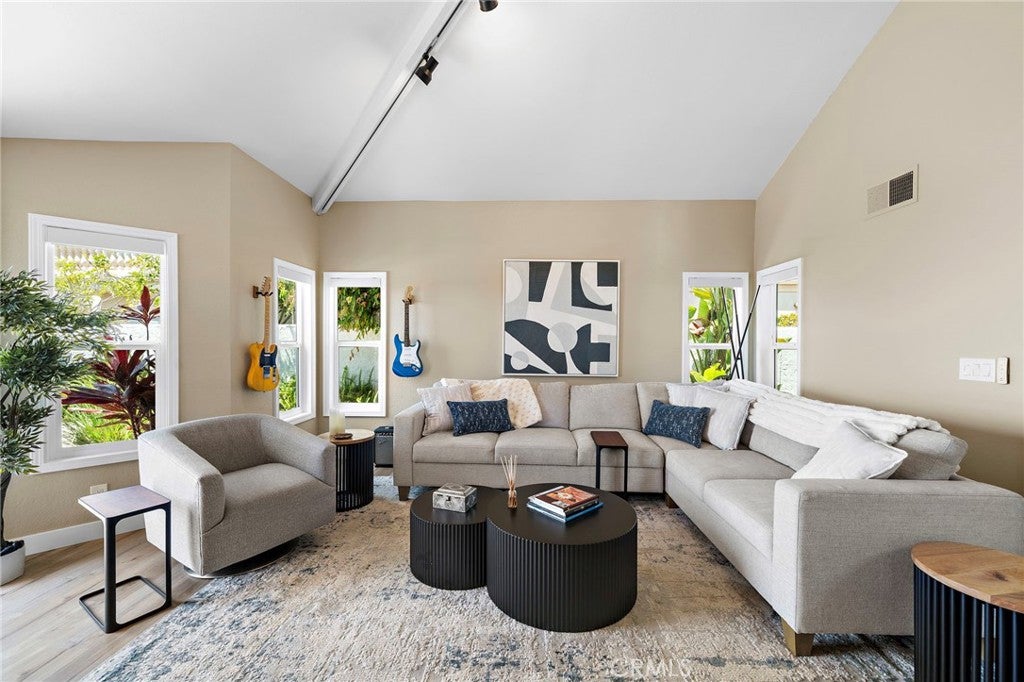 306 Via Colibri, San Clemente CA 92672 - Photo 14