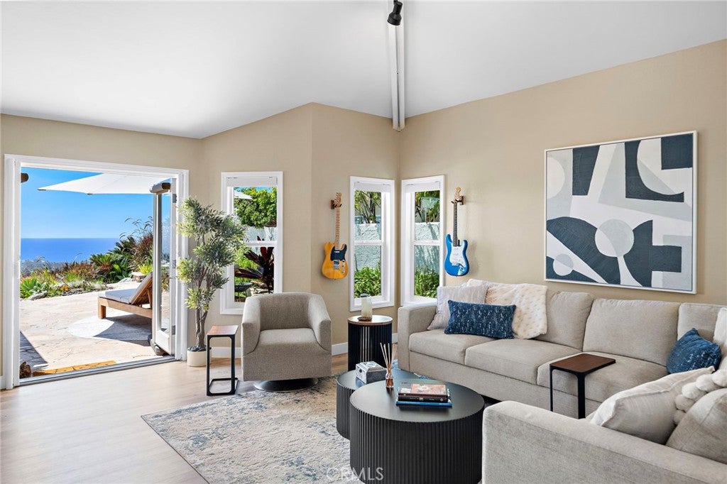 306 Via Colibri, San Clemente CA 92672 - Photo 11