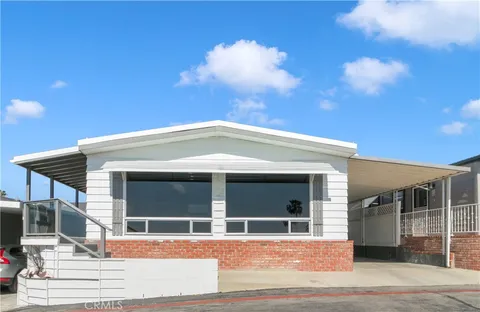 304 Beach Drive, San Clemente, CA 92672 - MLS#: OC26054534