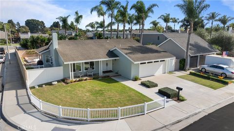 Photo of 20392 Drew Circle, Huntington Beach, CA 92646 (MLS # OC25250466)