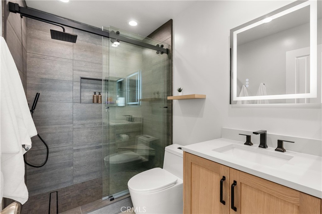 Landmark (LAND) - Residential