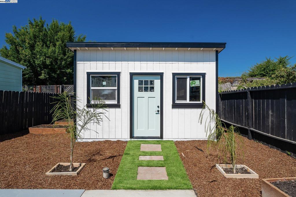 HARRINGTON - Residential