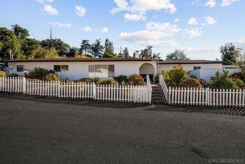 2297 1/2 Orchard Ave El Cajon CA 92019