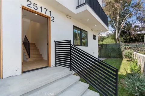 2517 Alsace Unit 1\/2, Los Angeles, CA 90016 - MLS#: SB26070521