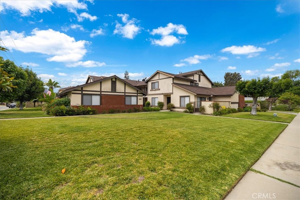 424 E Ada Avenue