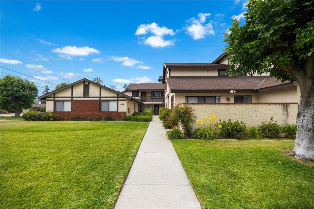 424 E Ada Avenue