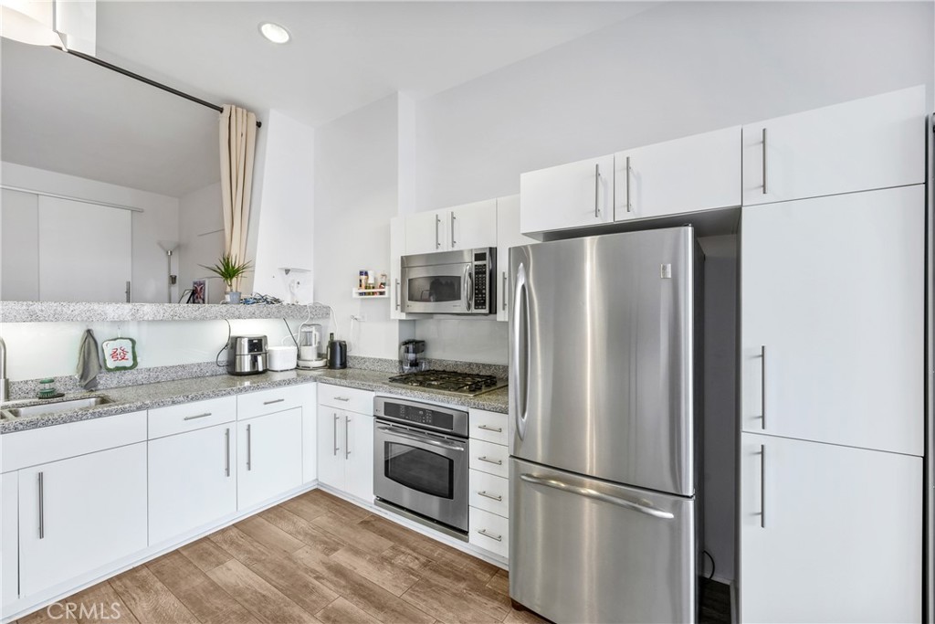 1100 Wilshire Boulevard 2607