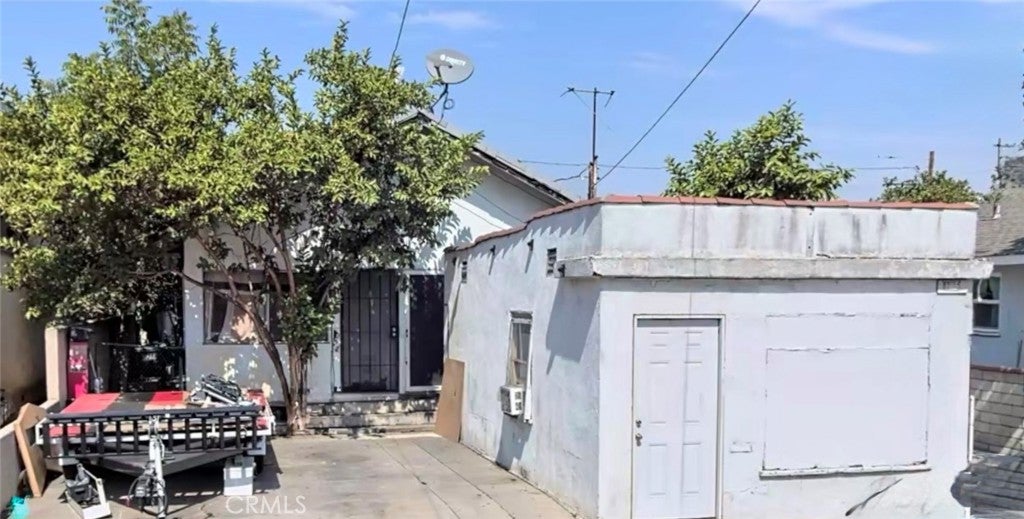 123 S 5Th St, Montebello, CA 90640