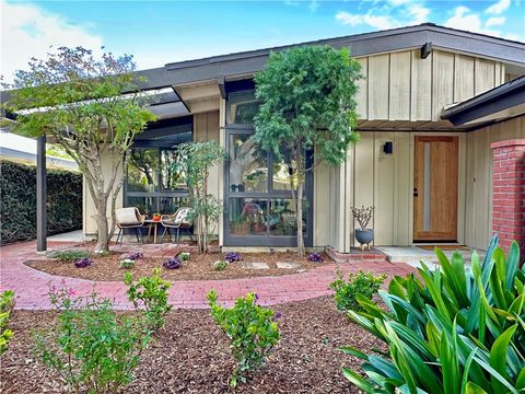 3304 Roxanne Avenue Long Beach CA 90808