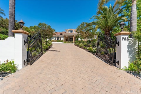 Tiny photo for 988 Candlecrest Drive, Westlake Village, CA 91362 (MLS # SR26025764)