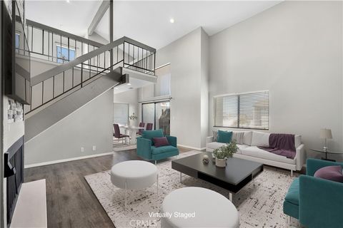 Photo of 18445 Hatteras St #403, Tarzana, CA 91356 (MLS # SR26036126)