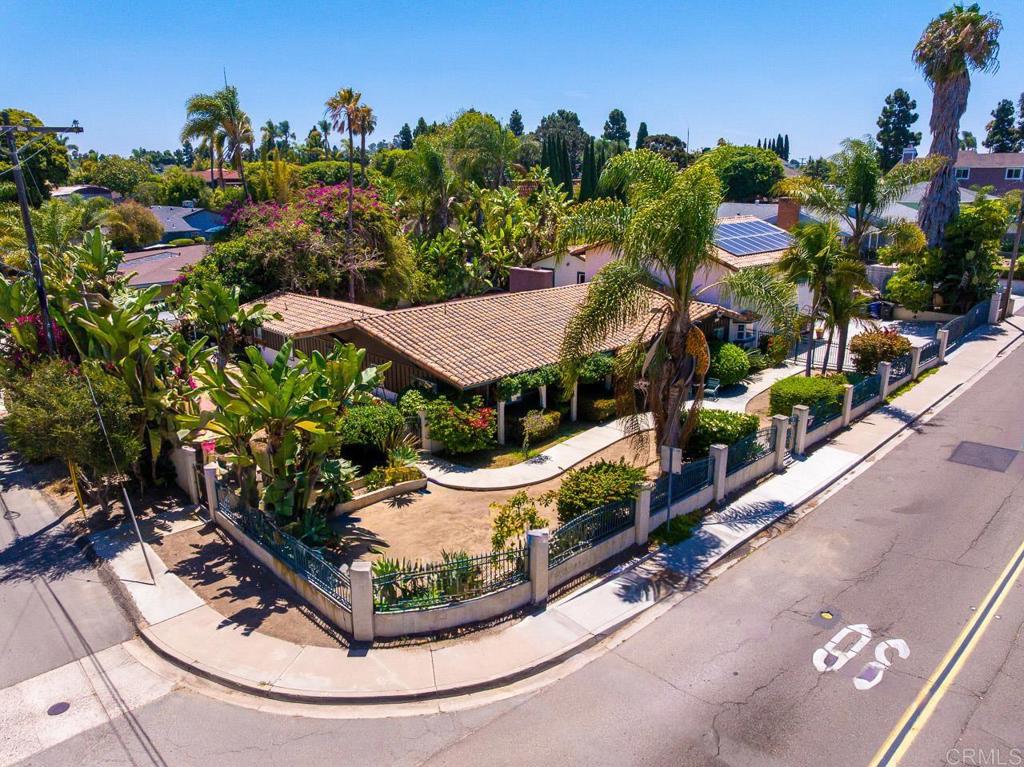 487 Hilltop Dr DR