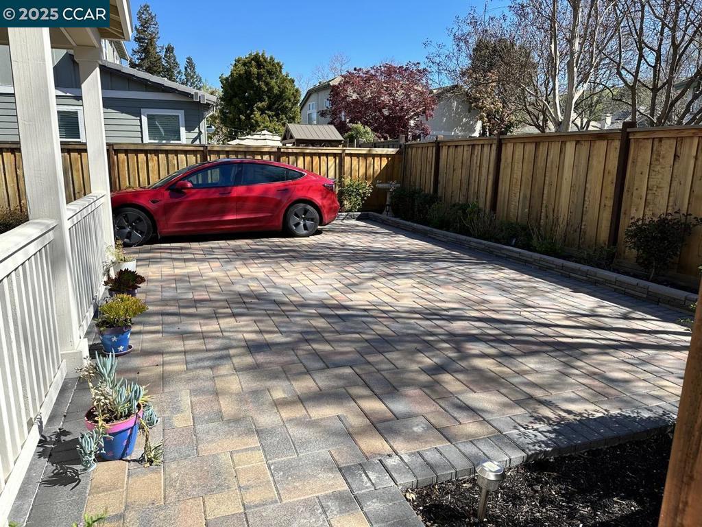 DANVILLE - Residential Lease