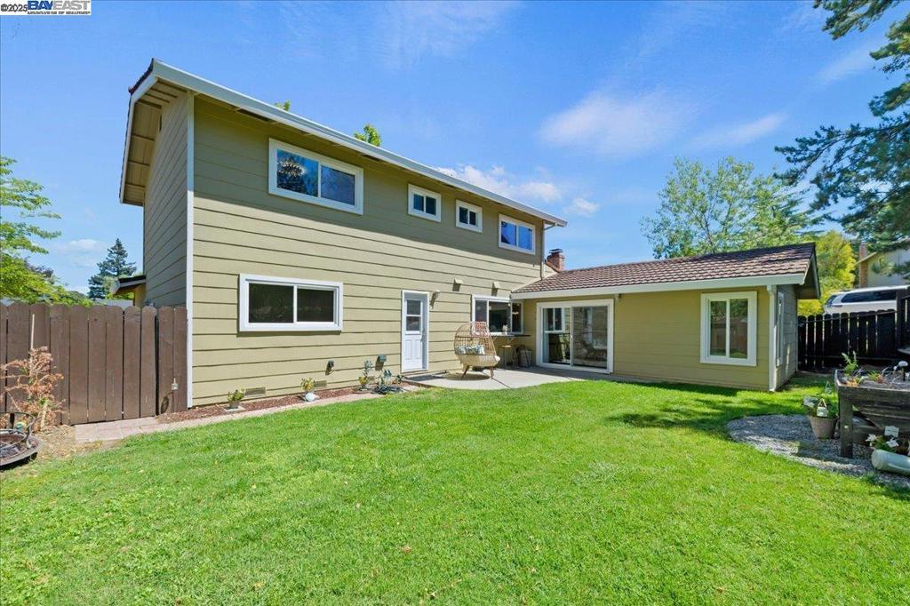 HIGHLAND OAKS - Residential