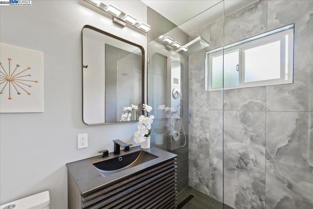 HIGHLAND OAKS - Residential