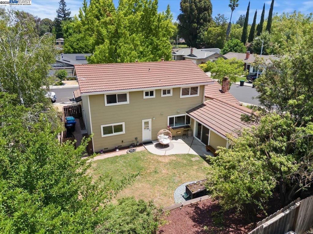 HIGHLAND OAKS - Residential