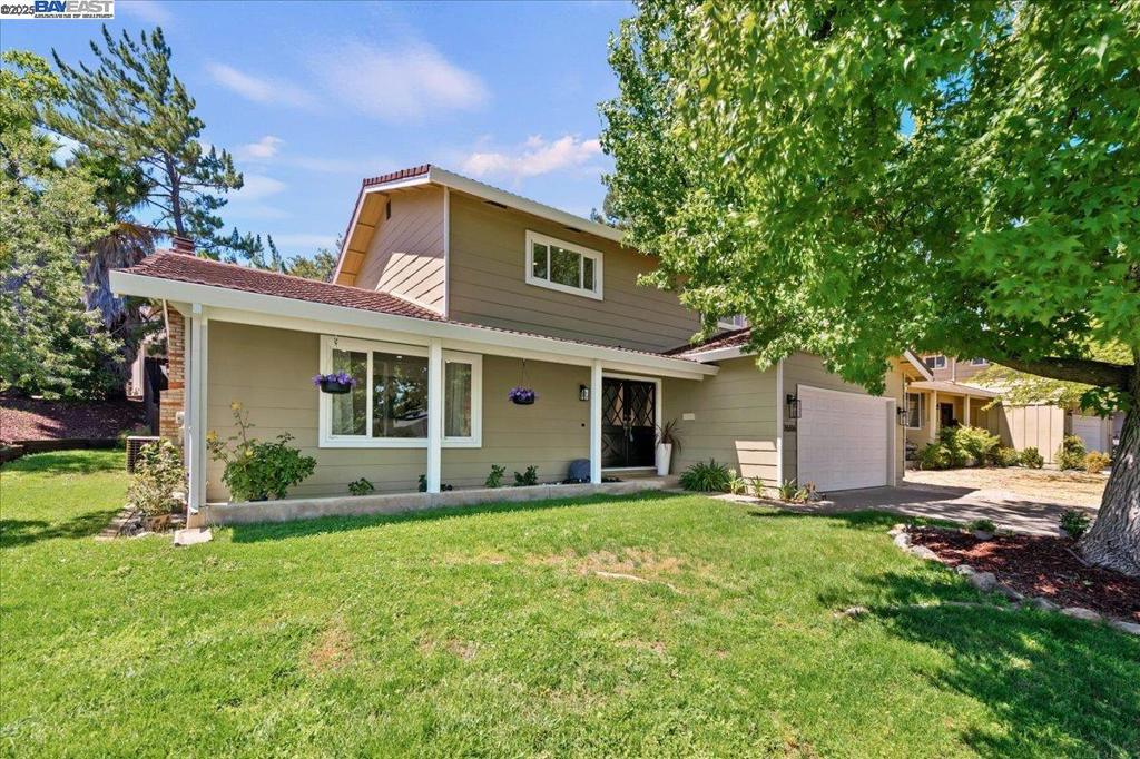 HIGHLAND OAKS - Residential
