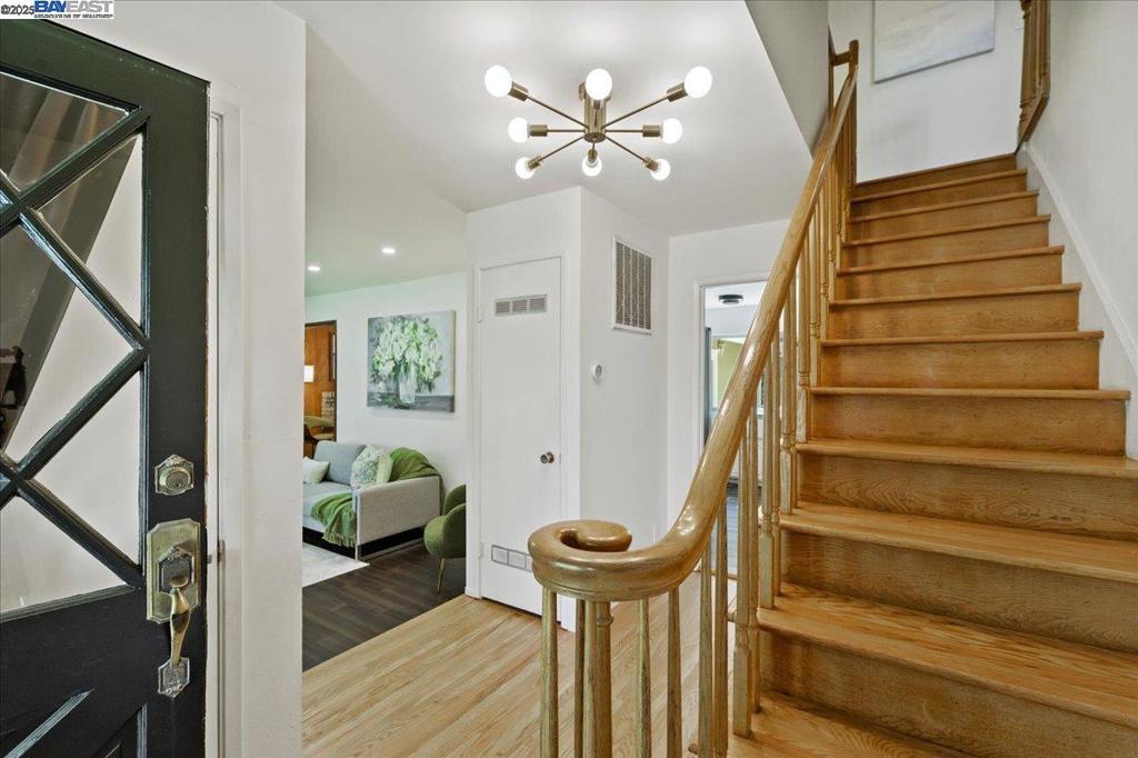 HIGHLAND OAKS - Residential