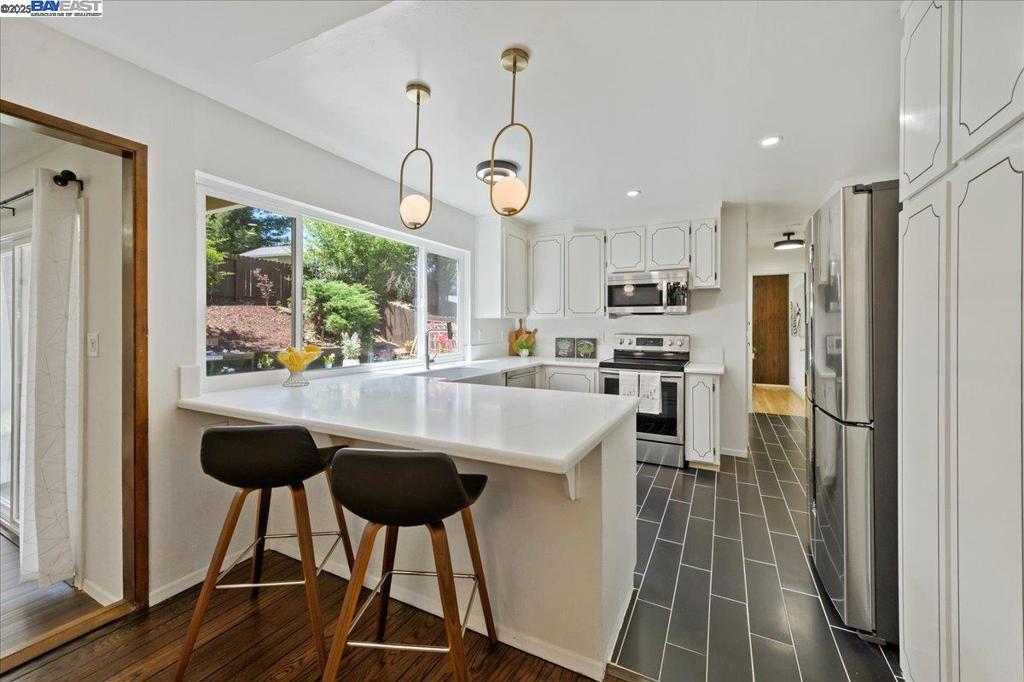 HIGHLAND OAKS - Residential