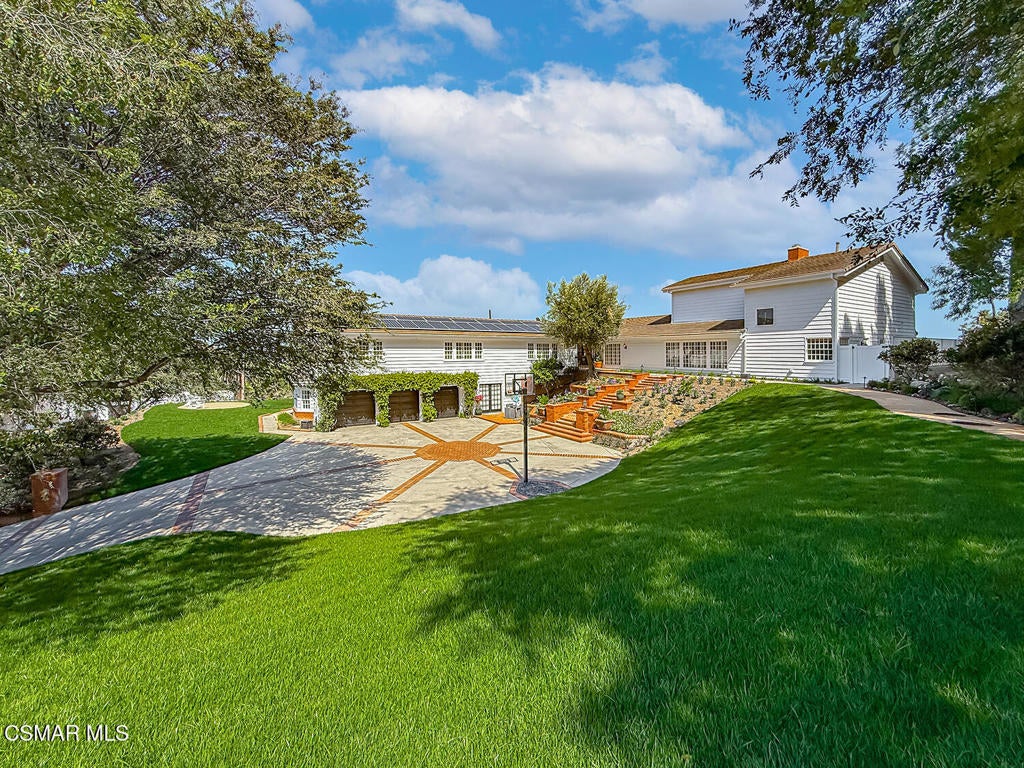 5 Concho Lane