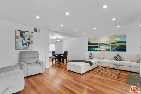 Photo of 5255 Coldwater Canyon Avenue #B, Sherman Oaks, CA 91401 (MLS # 26671799)