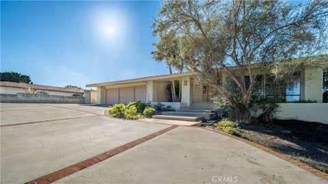 Photo of 1315 Granvia Altamira, Palos Verdes Peninsula, CA 90274 (MLS # PV26234063)
