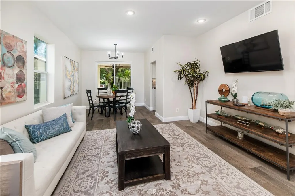 Rancho Santa Margarita, California 92688, United States, 4 Bedrooms Bedrooms, ,3 BathroomsBathrooms,Residential,Active,220445