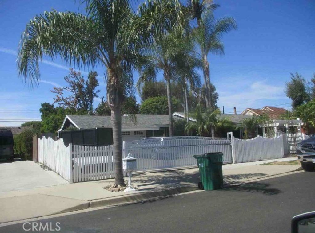 Photo of 13571 Laurinda Way, Santa Ana, CA 92705 (MLS # OC26071167)