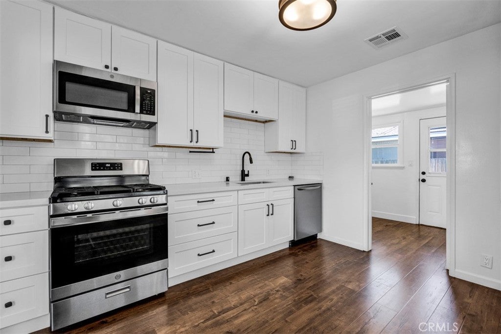 115 E Colorado