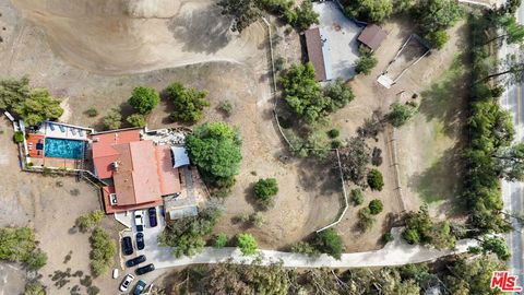 Photo of 25615 Mulholland Highway, Calabasas, CA 91302 (MLS # 25498761) Photo of 25615 Mulholland Highway, Calabasas, CA 91302 (MLS # 25498761)