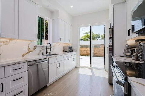 Photo of 13540 Hamlin Street, Van Nuys, CA 91401 (MLS # GD26085780)