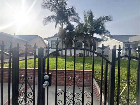 Photo of 1046 W 73rd St, Los Angeles, CA 90044 (MLS # IV26019348)