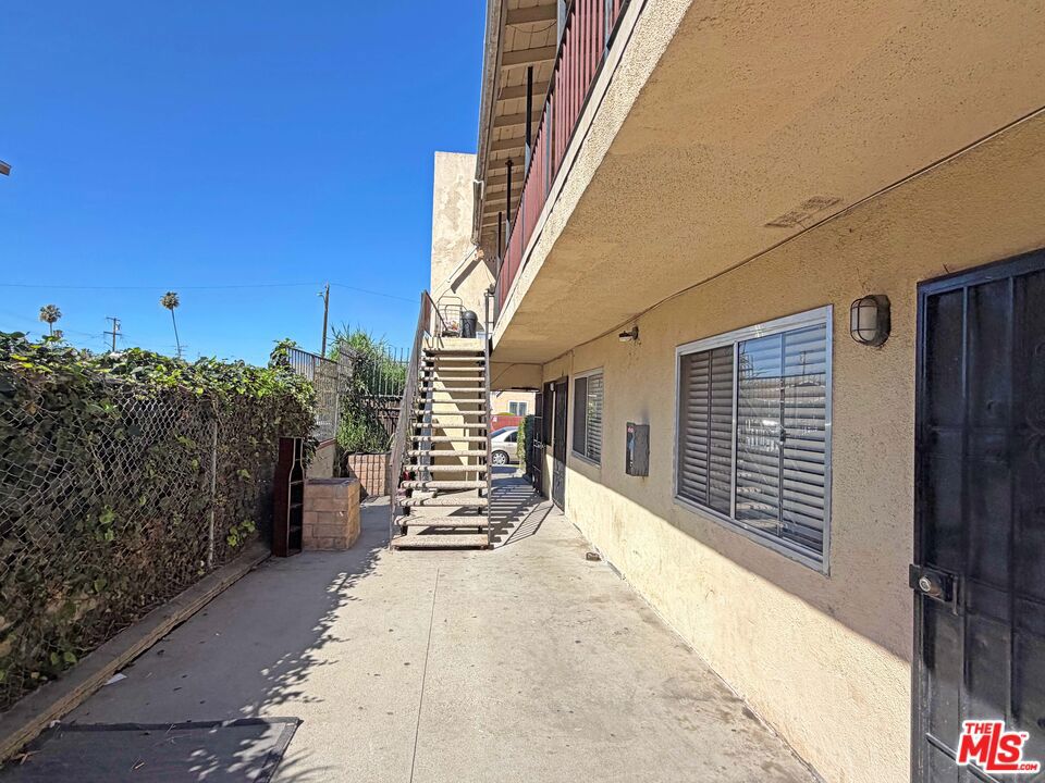 1130 W 97th Street