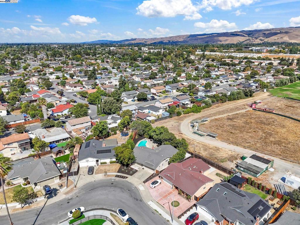SUNDALE AREA - Residential