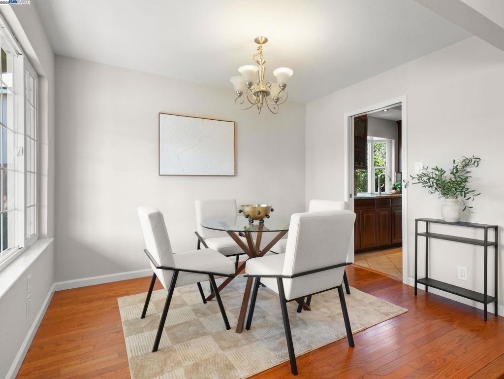 SUNDALE AREA - Residential