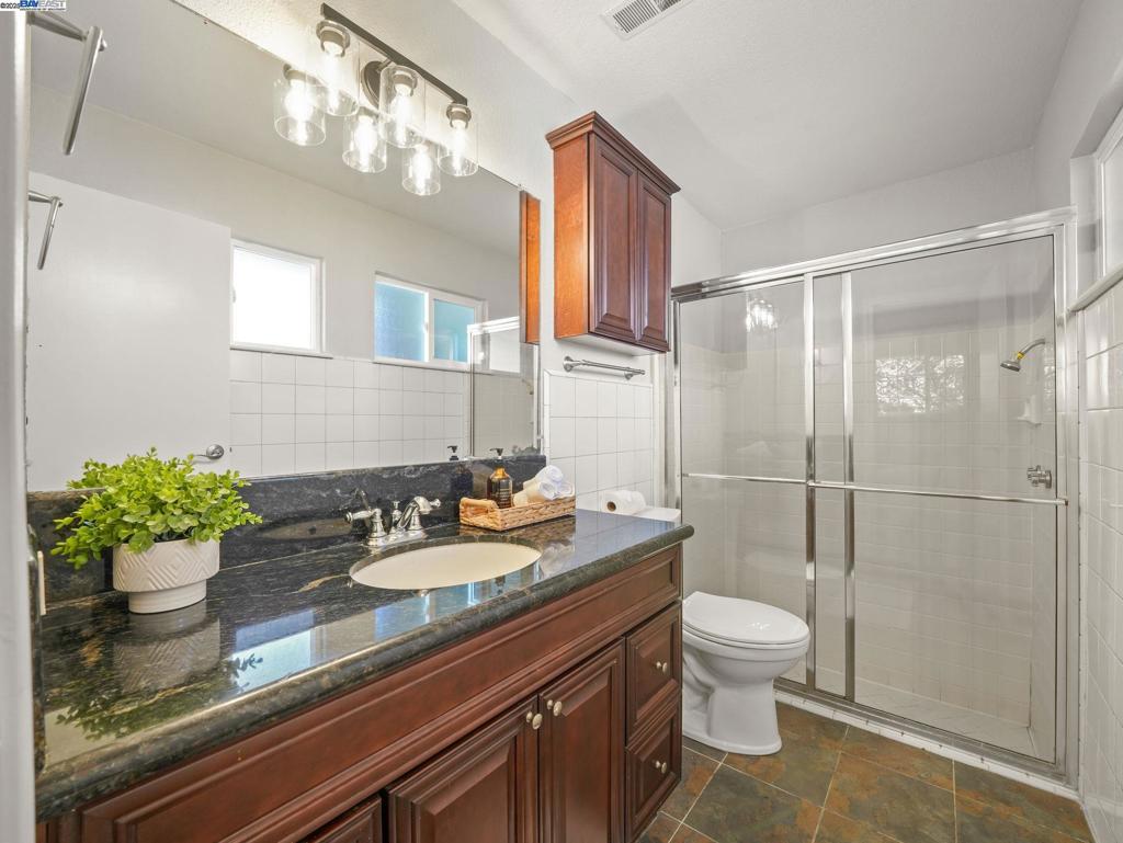 SUNDALE AREA - Residential