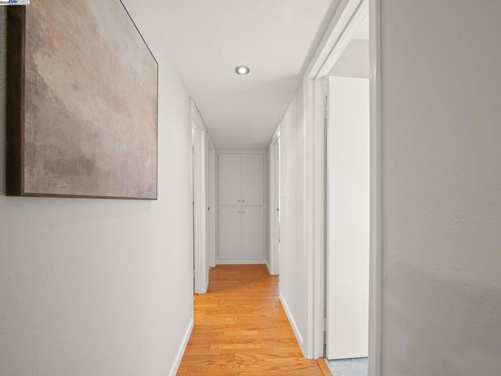 SUNDALE AREA - Residential