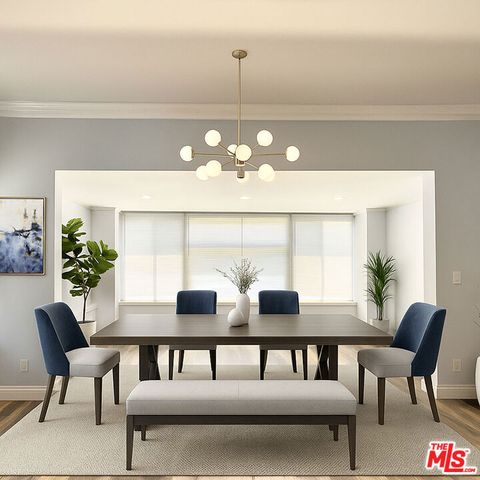 Photo of 2171 W 25th Street, Los Angeles, CA 90018 (MLS # 25562939)