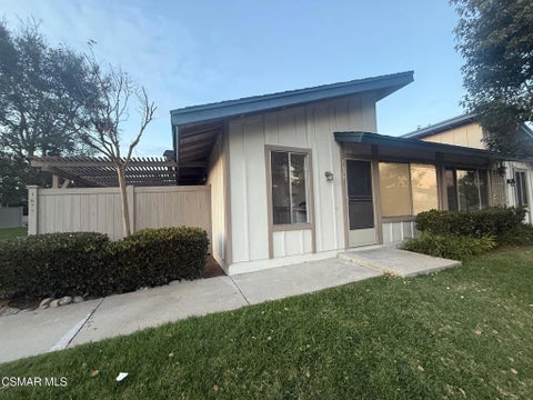 Photo of 1677 Orinda Court, Thousand Oaks, CA 91362 (MLS # 226004784)