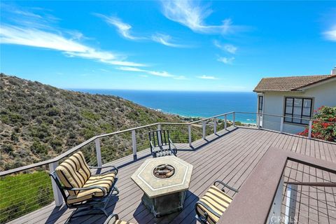 Tiny photo for 661 Nyes Pl, Laguna Beach, CA 92651 (MLS # OC25232882)