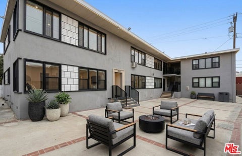 Photo of 1475 Venice Boulevard, Los Angeles, CA 90006 (MLS # 26991067)
