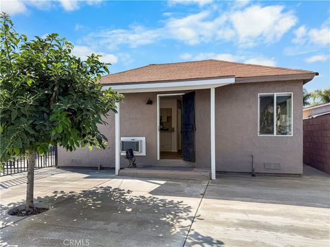 13871 La Pat Westminster CA 92683