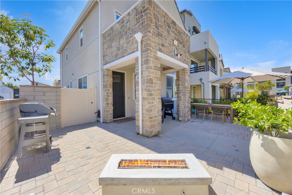 511 Sparrowhawk Way