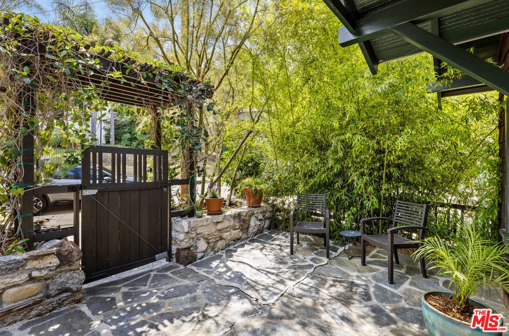 1522 Elevado Street, Los Angeles CA 90026