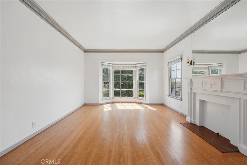 Properties 4 1327 S Burnside
